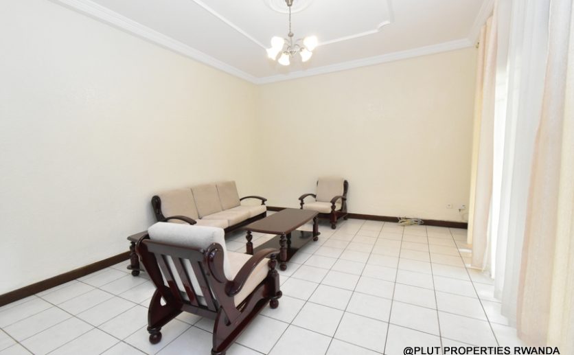 House for rent in Kiyovu plut properties (9)