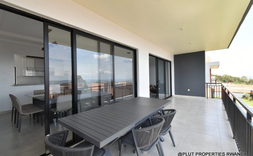 House for rent in Rebero plut properties (10)