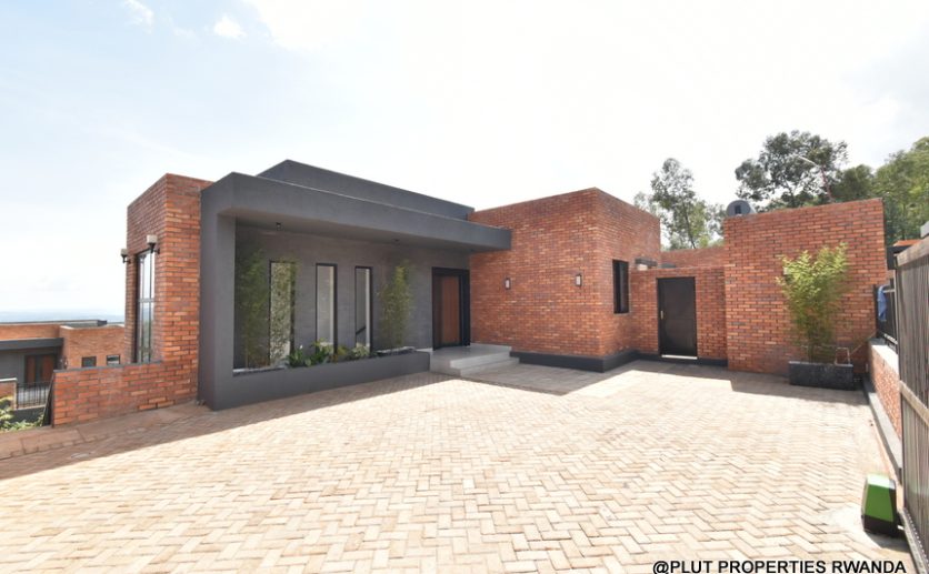 House for rent in Rebero plut properties (3)