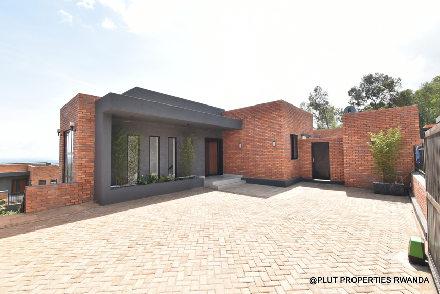 House for rent in Rebero