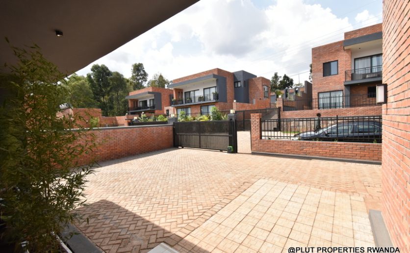 Rent in Rebero Kigali plut properties (3)