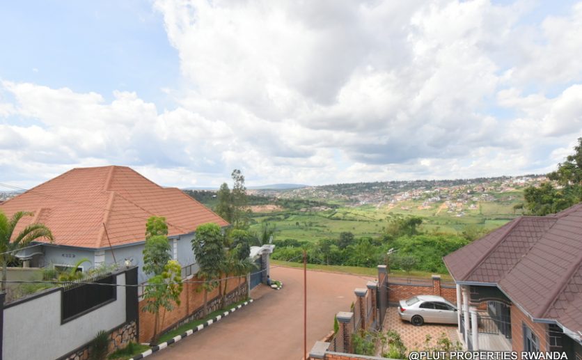 duplex house for rent in Muyange plut properties (9)