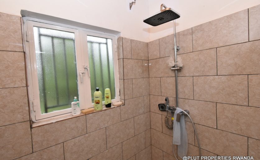 furnished house for rent in Kiyovu plut properties (11)