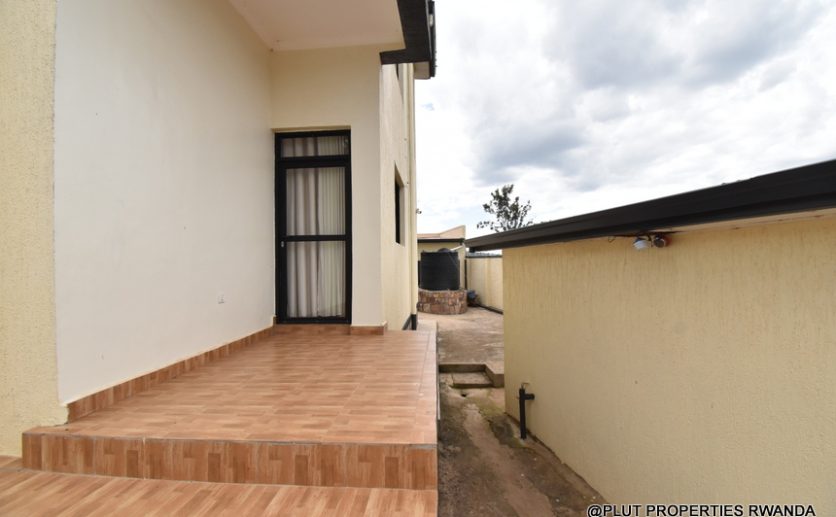 2 furnished houses in Bugesera (17)