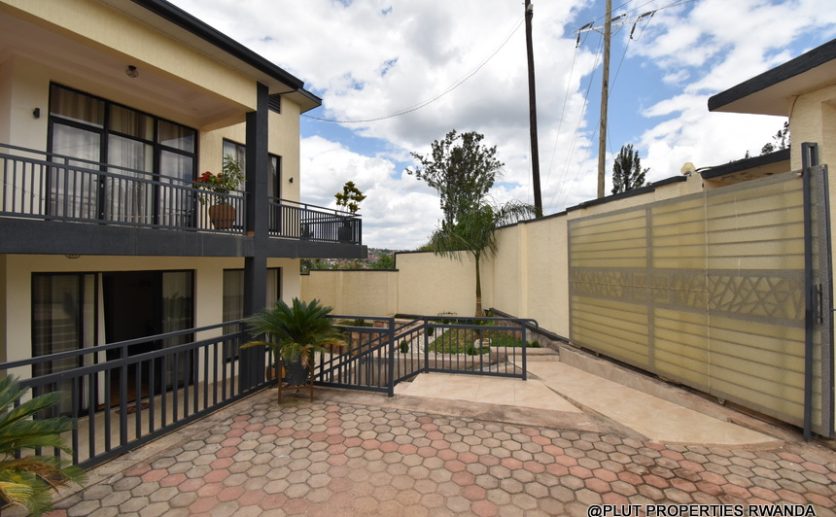 2 furnished houses in Bugesera (20)
