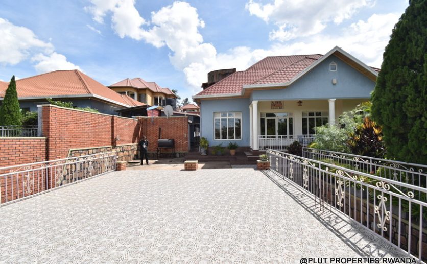 5 bedrooms in Kicukiro for rent plut properties (14)