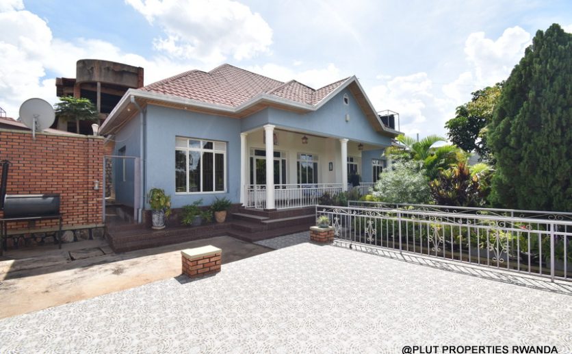 5 bedrooms in Kicukiro for rent plut properties (15)