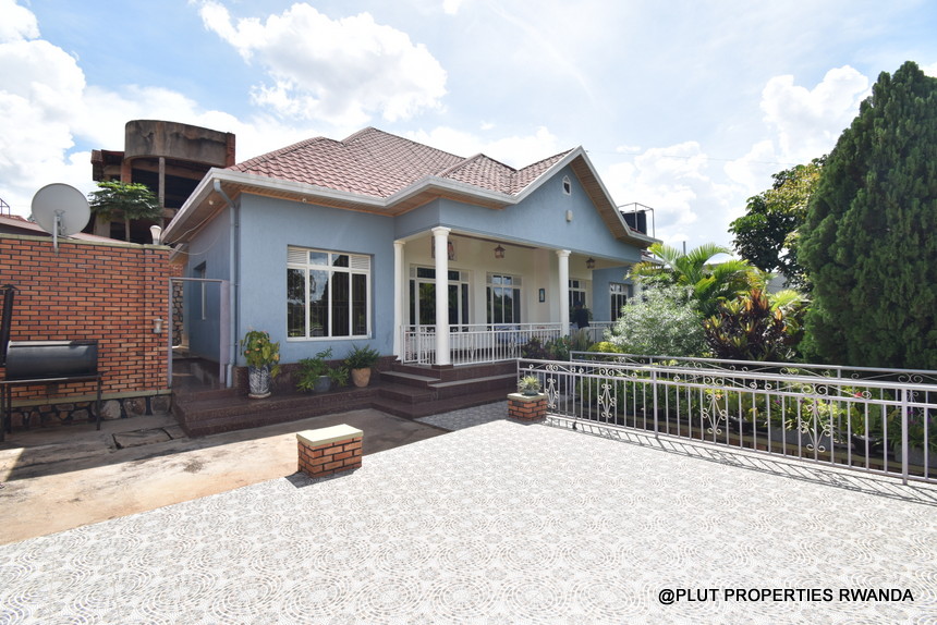 Furnished 5-Bedroom House for Rent in Kicukiro –