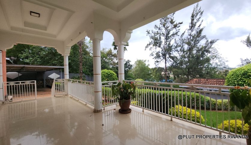 Kiyovu Kigali house for rent plut properties (16)