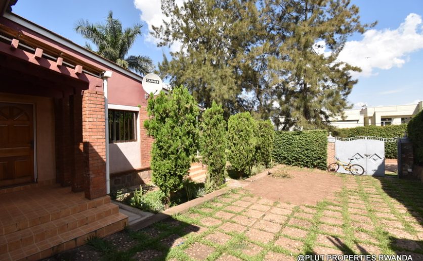 House for rent in Gisozi Kigali plut properties (13)