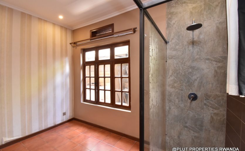 unfurnished house in Kibagabaga plut properties (12)