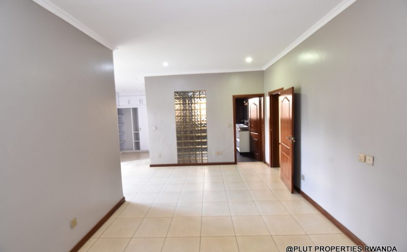 unfurnished house in Kibagabaga plut properties (18)