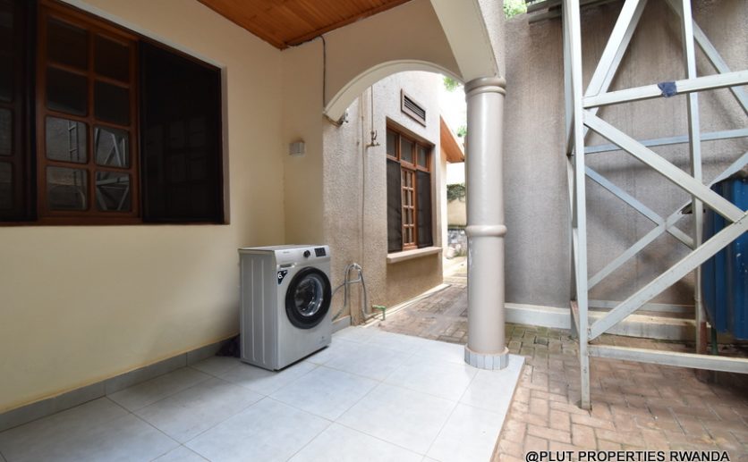 unfurnished house in Kibagabaga plut properties (22)