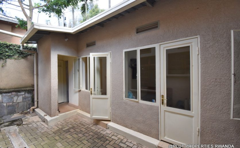 unfurnished house in Kibagabaga plut properties (23)
