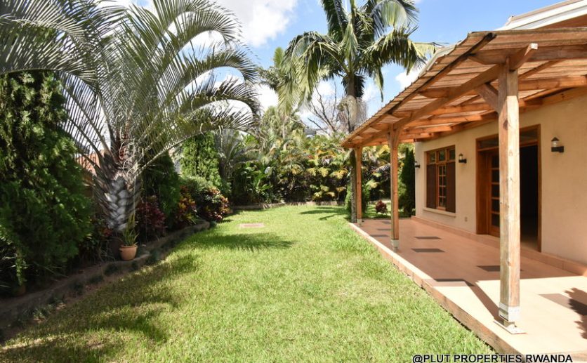 unfurnished house in Kibagabaga plut properties (3)