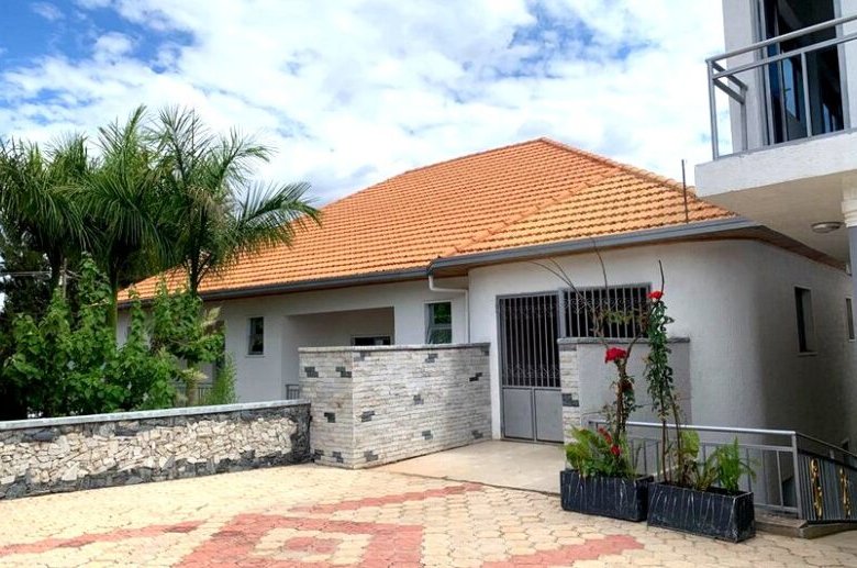 Commercial property in Kibagabaga for rent