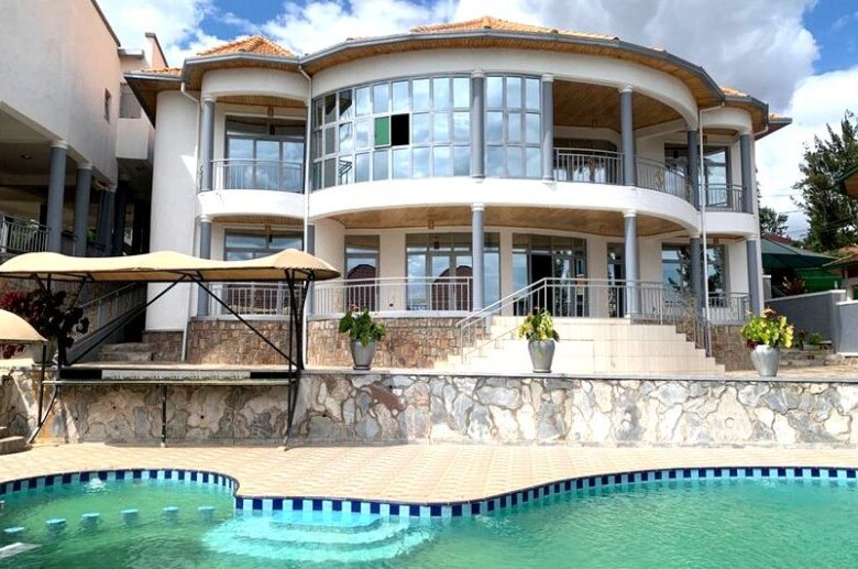 Commercial property in Kibagabaga for rent