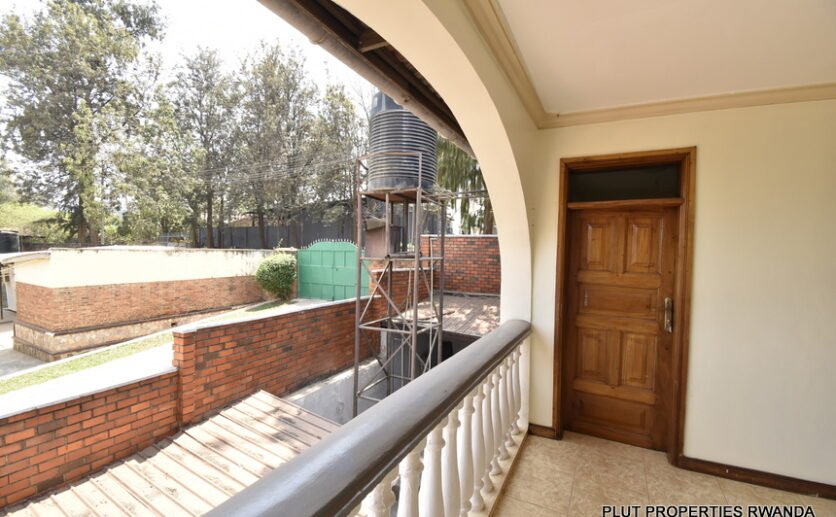 10-Big-rooms-for-rent-in-Kacyiru-plut-properties-5-836×517 10 Big rooms for rent in Kacyiru.