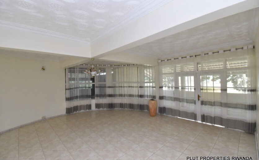 10-Big-rooms-for-rent-in-Kacyiru-plut-properties-6-836×517 10 Big rooms for rent in Kacyiru.