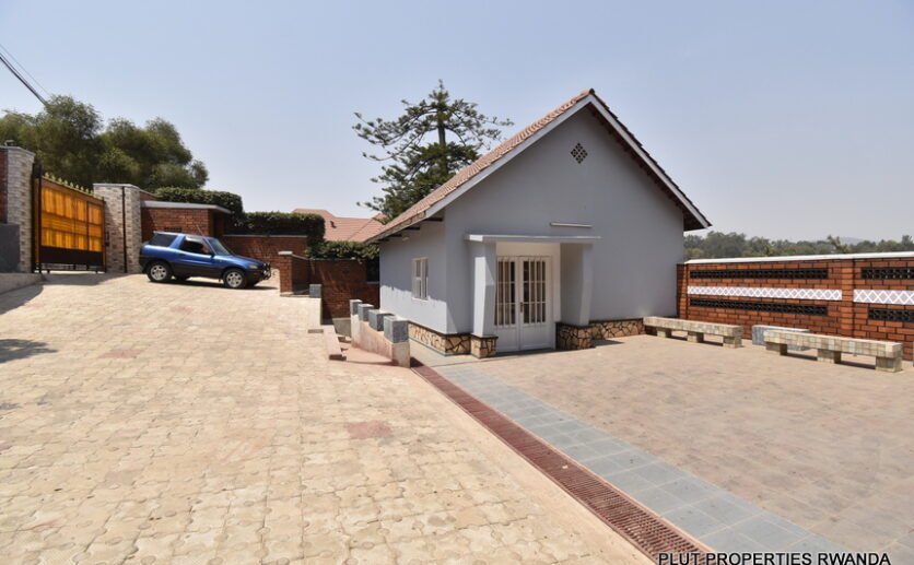 10-Big-rooms-for-rent-in-Kacyiru-plut-properties-8-836×517 10 Big rooms for rent in Kacyiru.