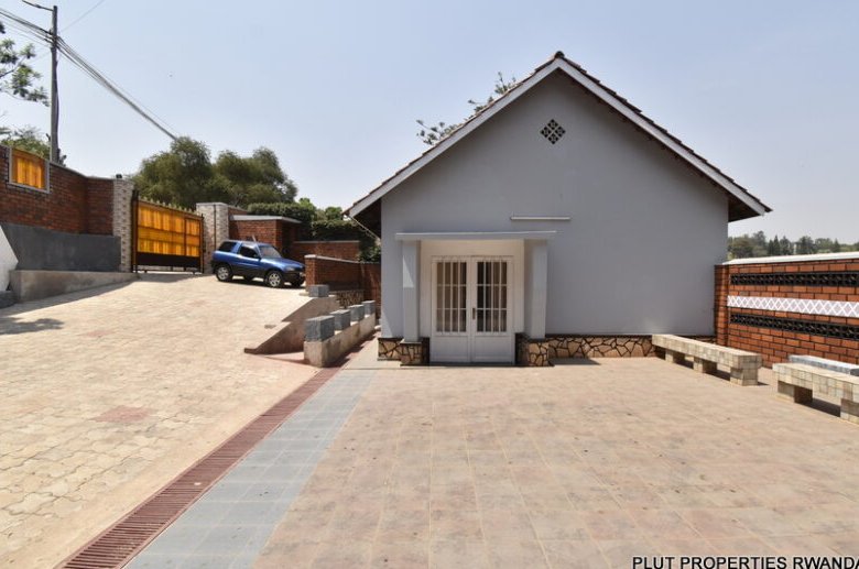 10 Big rooms for rent in Kacyiru.