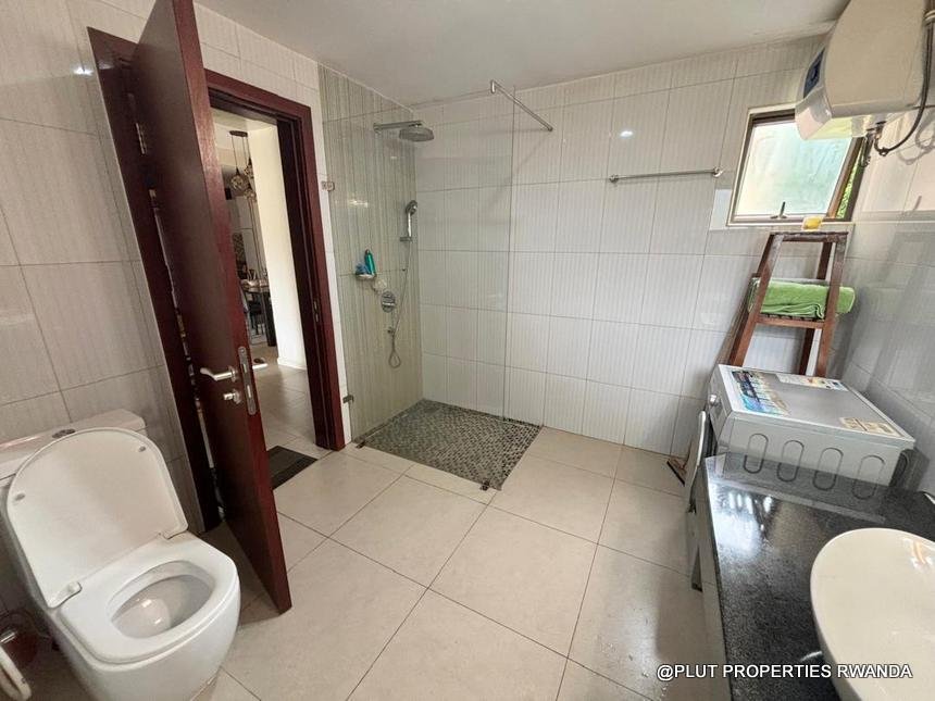 2 bedroom apartment for rent in vision city 