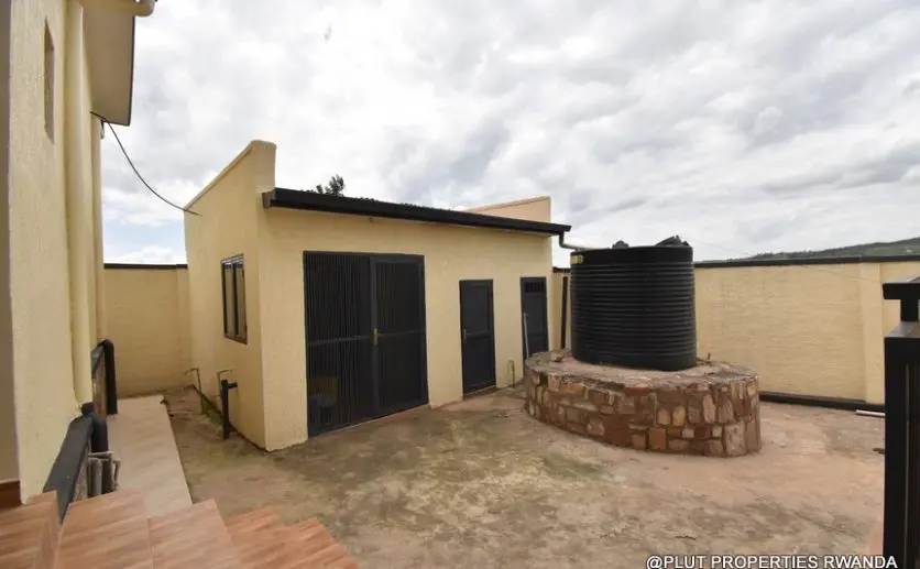 Modern 2-Bedroom Furnished House for Rent