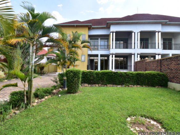 2 houses for sale in Kibagabaga.