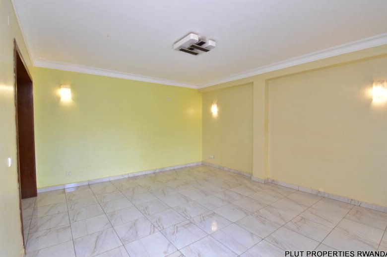 2 houses for sale in Kibagabaga.