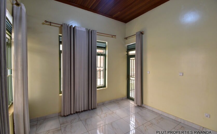 2-houses-for-sale-in-Kibagabaga-plut-properties-9-836×517 2 houses for sale in Kibagabaga.