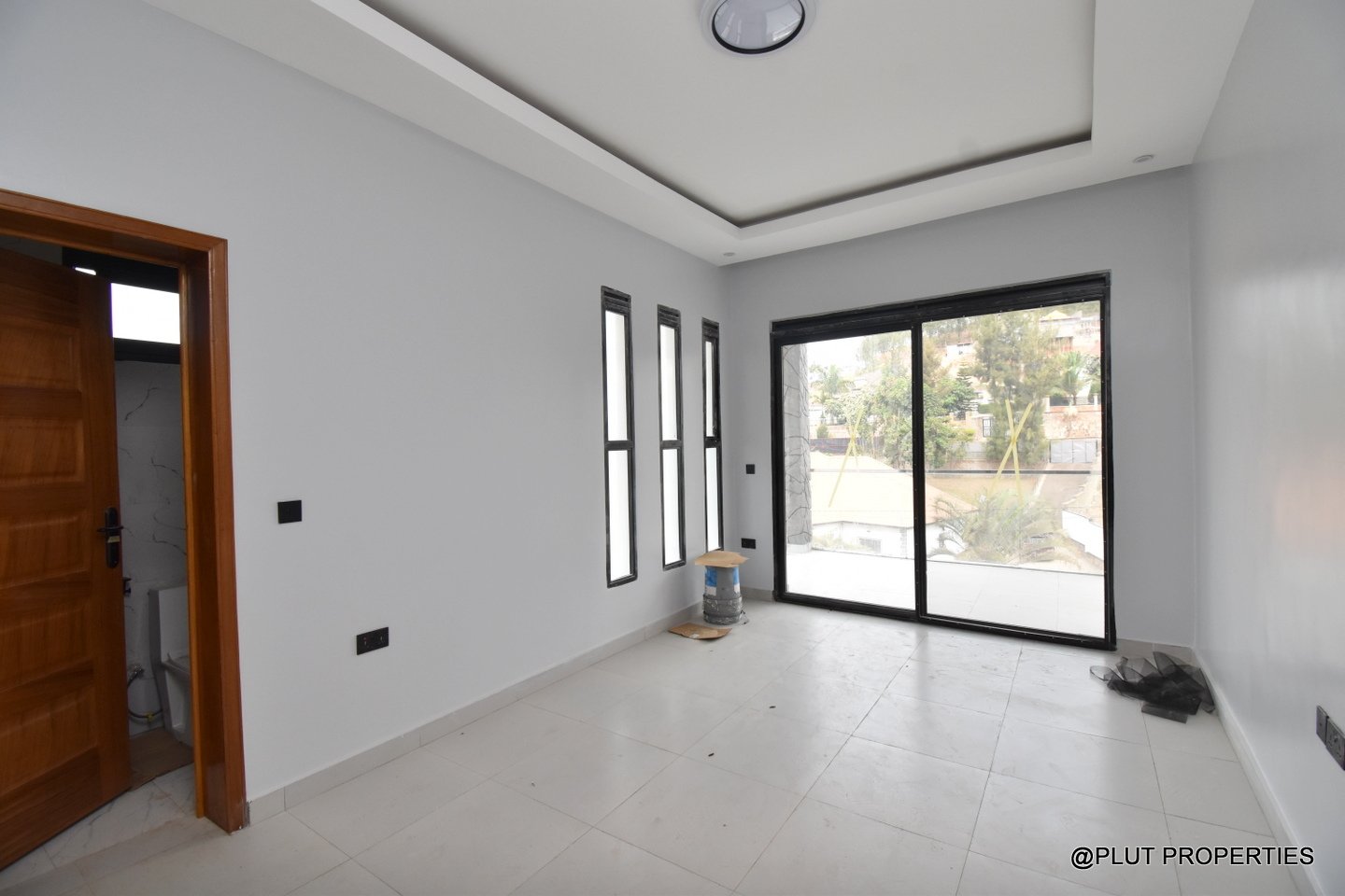 2 modern houses for sale plut properties (10) 2 modern houses for sale