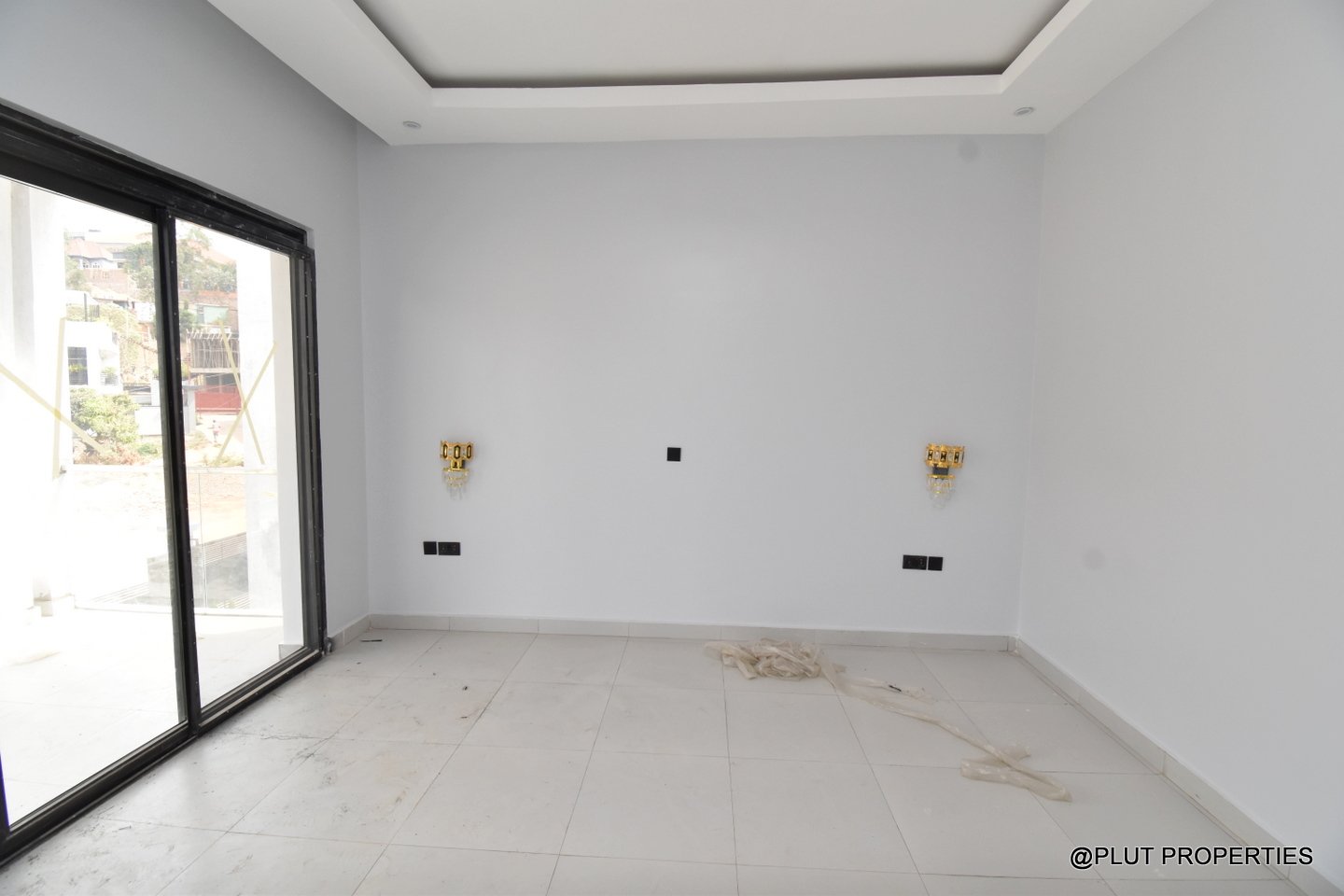2 modern houses for sale plut properties (12) 2 modern houses for sale