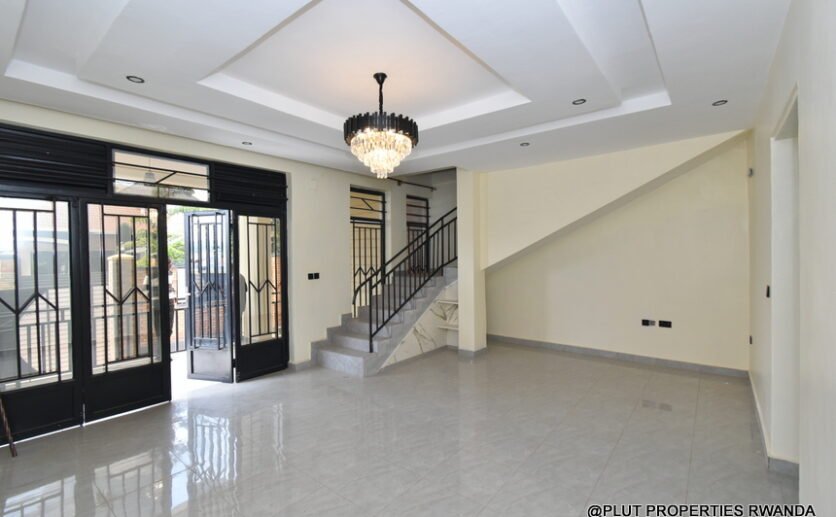 2 storey house for rent