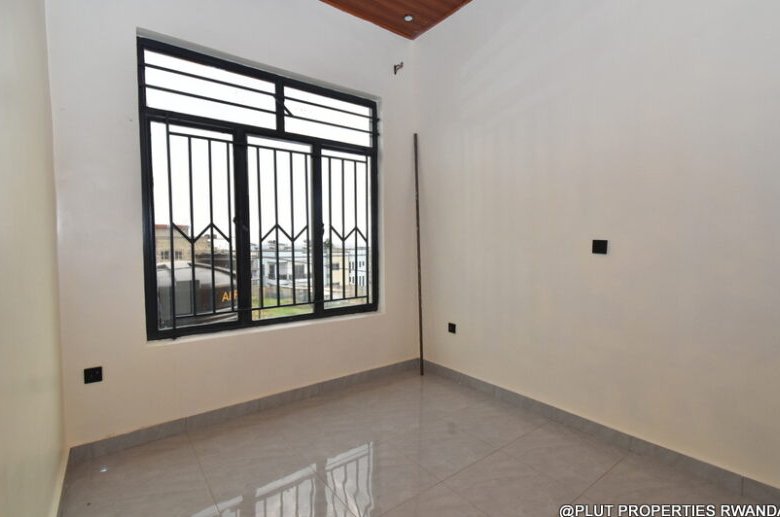 2 storey house for rent