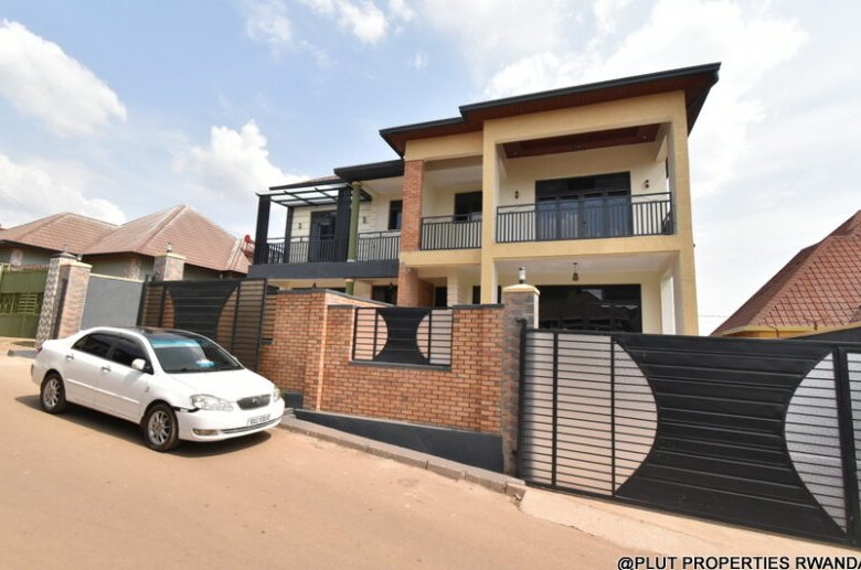 2 storey house for rent