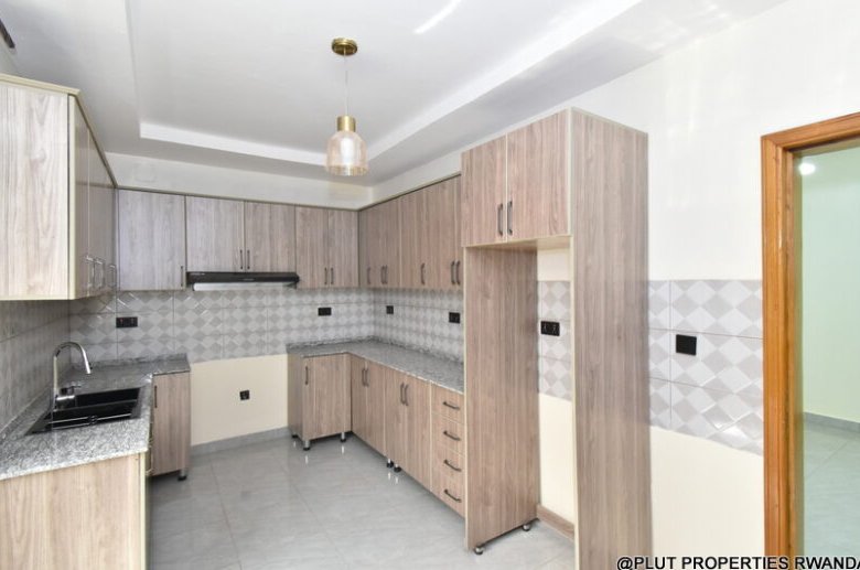 2 storey house for rent