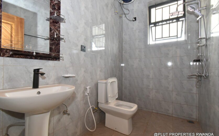 2 storey house for rent