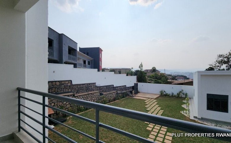 2 stories apartment for rent 