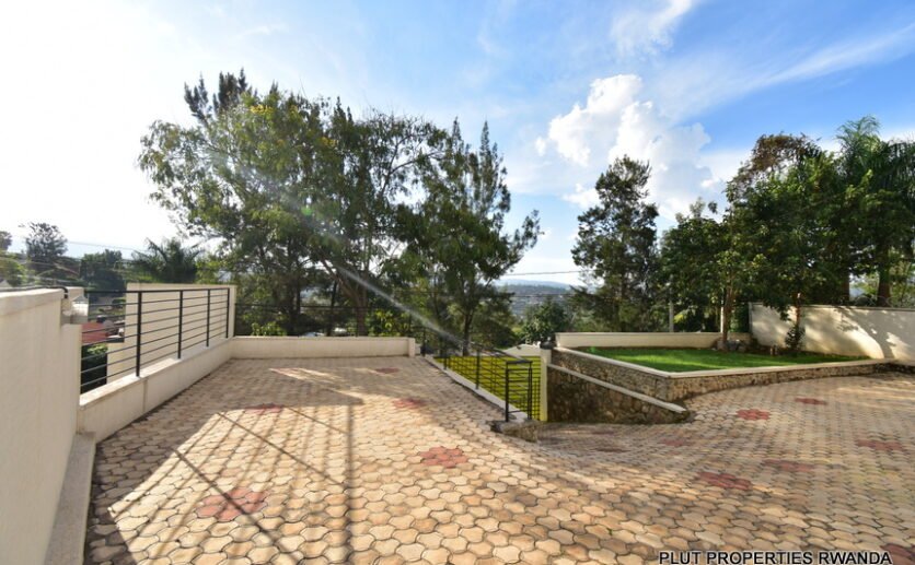 3-bedroom-house-for-rent-in-Kacyiru-plut-properties-14-836×517 3 bedrooms house for Rent in Kacyiru