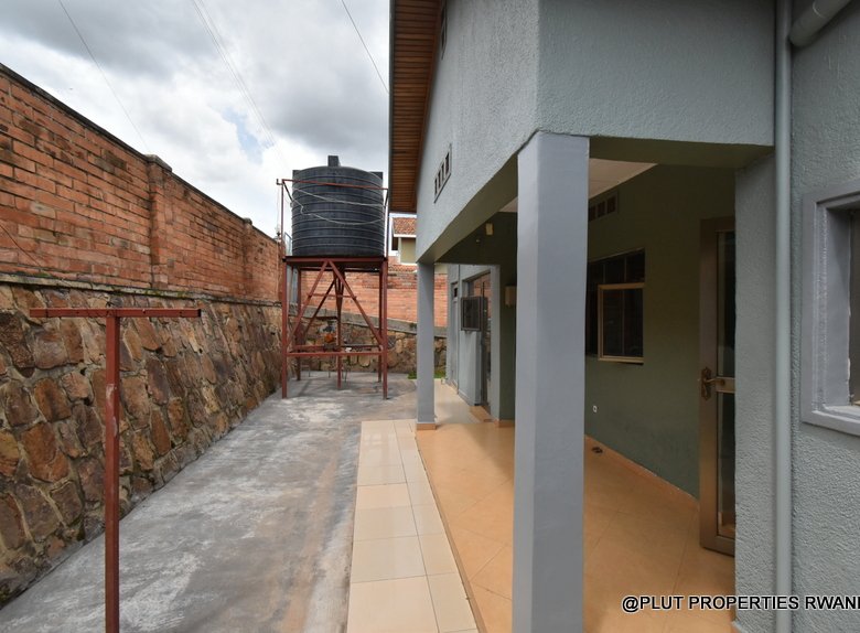 bedroom house for rent in Gacuriro