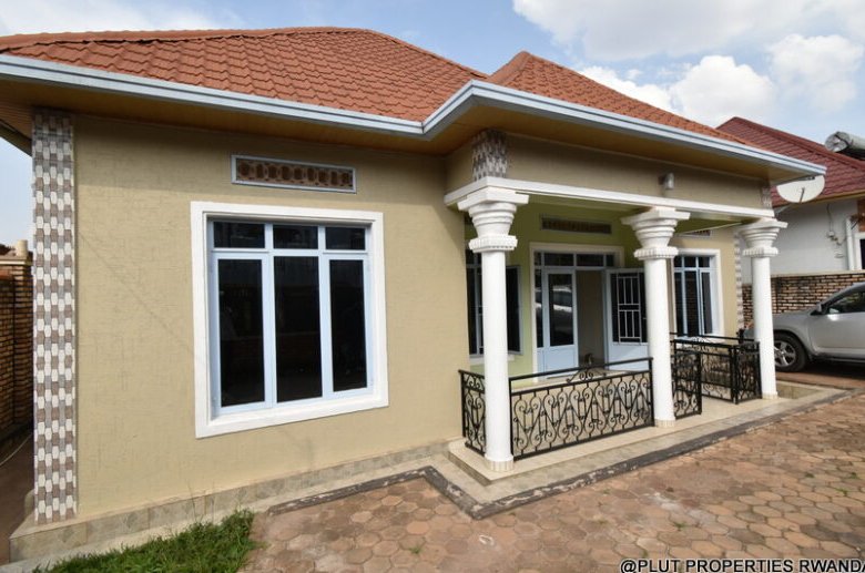 4 bedrooms house for rent in Kicukiro