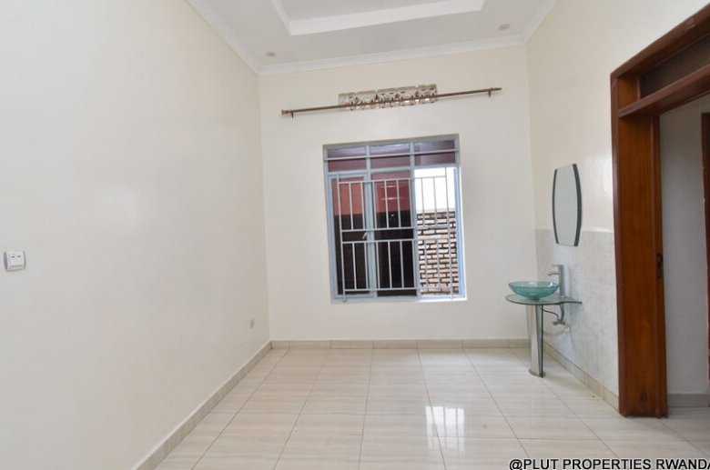 4 bedrooms house for rent in Kicukiro