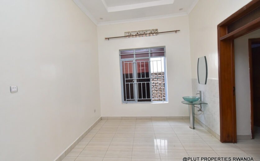 4 bedrooms house for rent in Kicukiro
