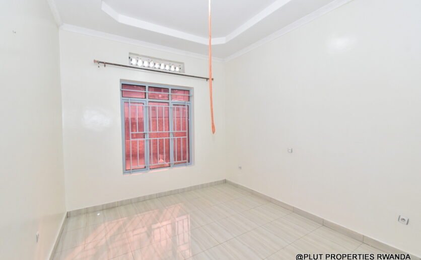 4 bedrooms house for rent in Kicukiro