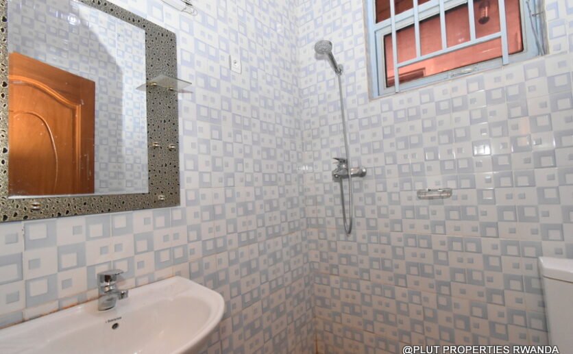 4 bedrooms house for rent in Kicukiro