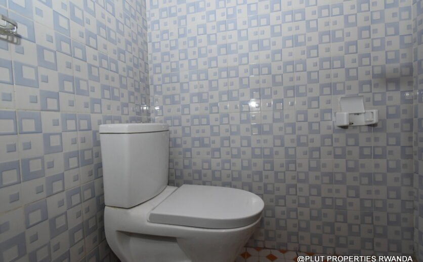 4 bedrooms house for rent in Kicukiro