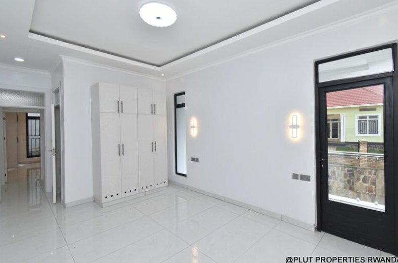 6 bedrooms house for sale in Kibagabaga 