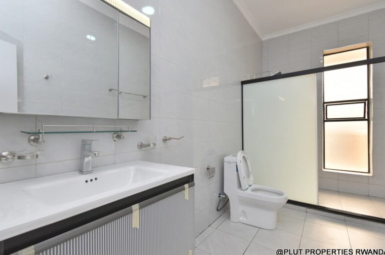 6 bedrooms house for sale in Kibagabaga 