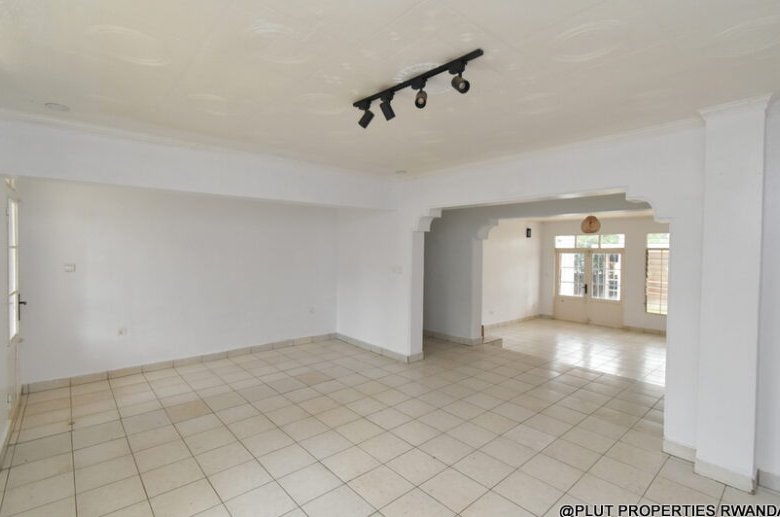 Spacious 8 Bedroom House for Sale in Kimihurura