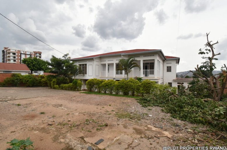Spacious 8 Bedroom House for Sale in Kimihurura